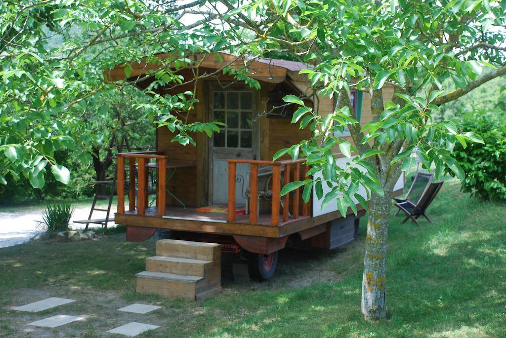 Maison D'Hotes Ainsi Soie T-Il Combovin 외부 사진