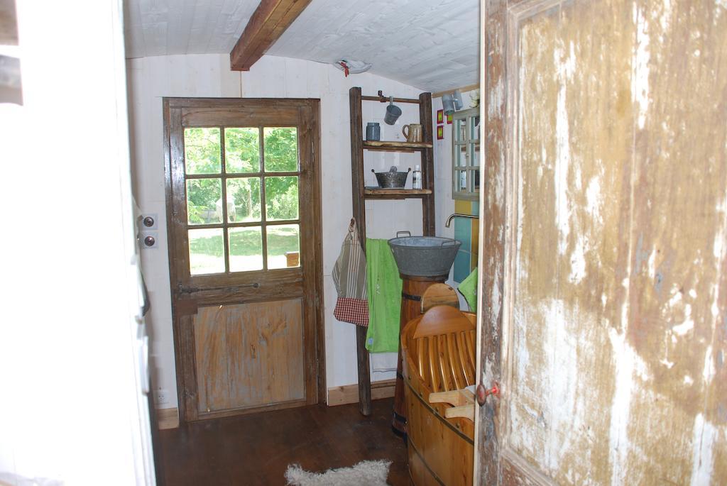 Maison D'Hotes Ainsi Soie T-Il Combovin 외부 사진